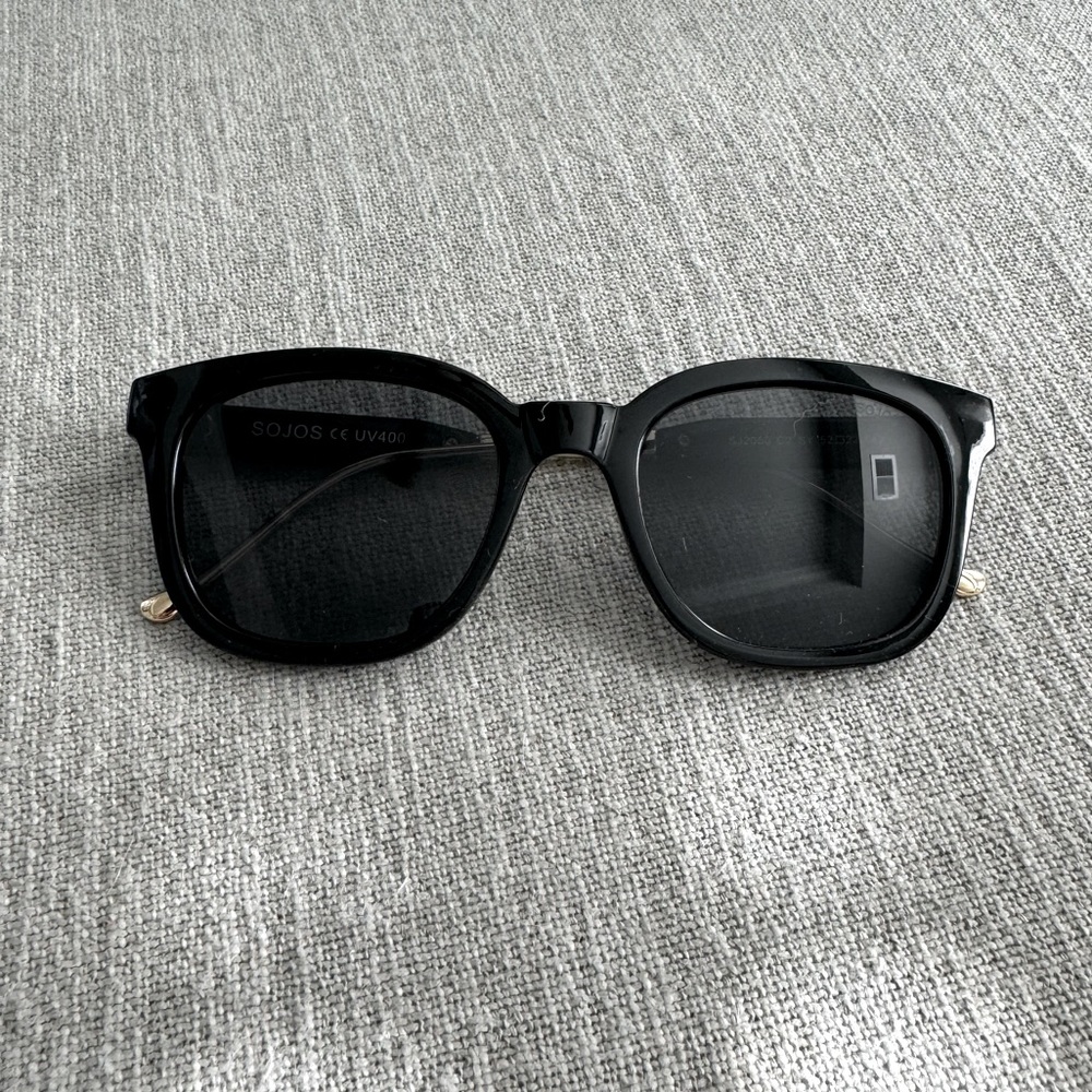 Sojos Bonheur Black Frame Sunglasses with Gold Detail
